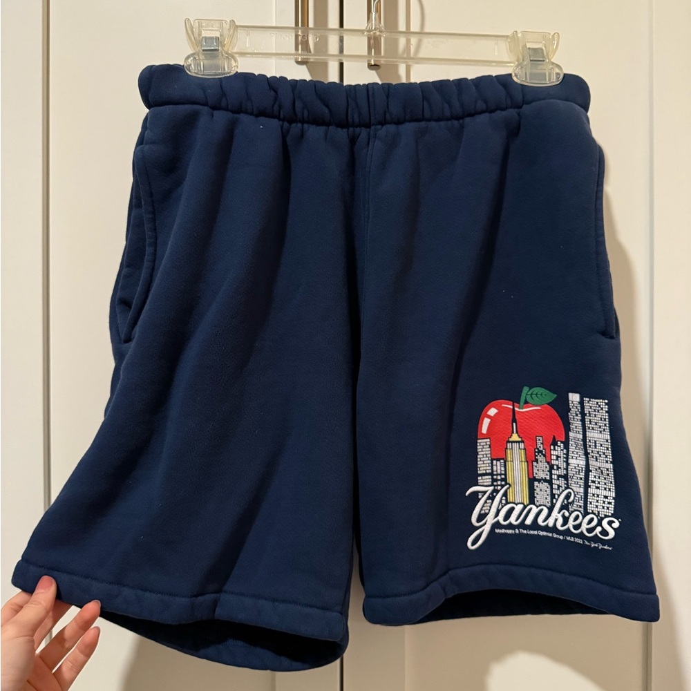 Madhappy Yankee fleece shorts